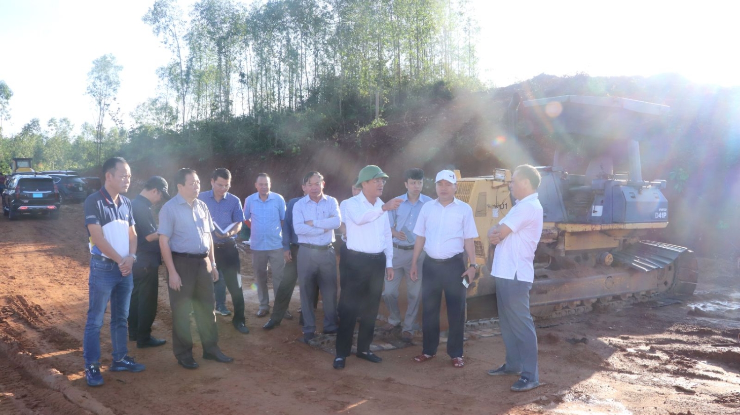 Chủ tịch UBND tỉnh Phạm Anh Tuấn kiểm tra tiến độ triển khai thực hiện một số dự án trong Cụm công nghiệp trên địa bàn huyện Tây Sơn
