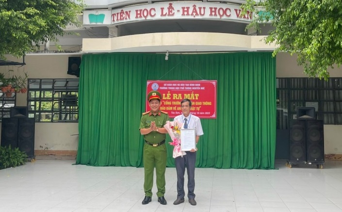 Đẩy mạnh các biện pháp đảm bảo an toàn giao thông cho lứa tuổi học sinh