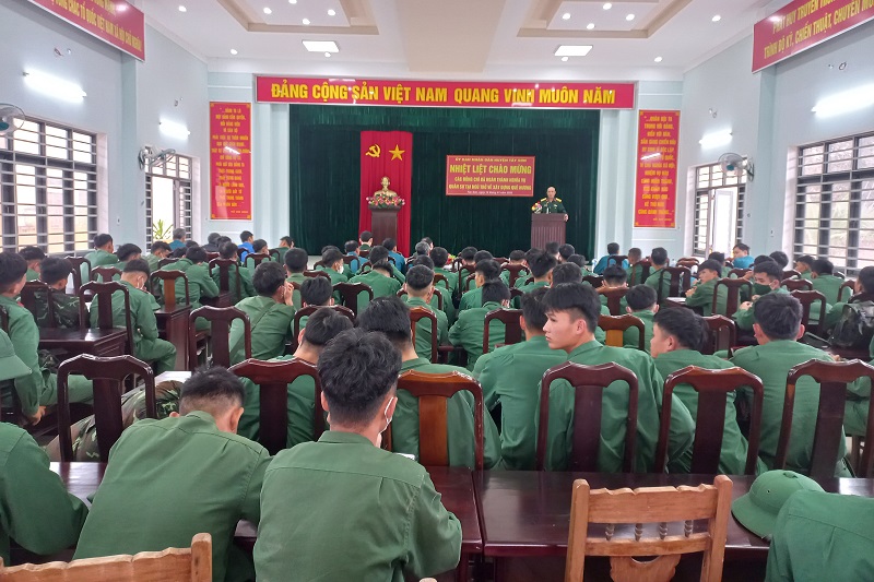 Đón quân nhân xuất ngũ trở về địa phương